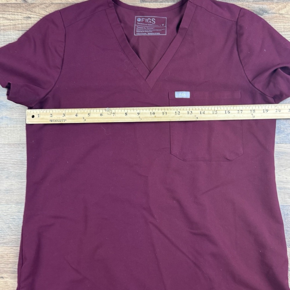 FIGS Technical Collection Burgundy 2- Piece Scrub Set – Women's Medium - Picture 7 of 14